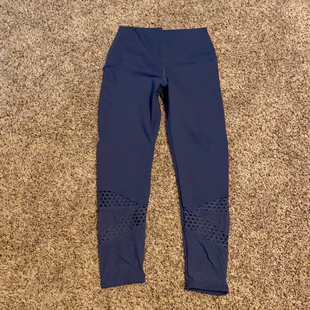 Women’s legging.